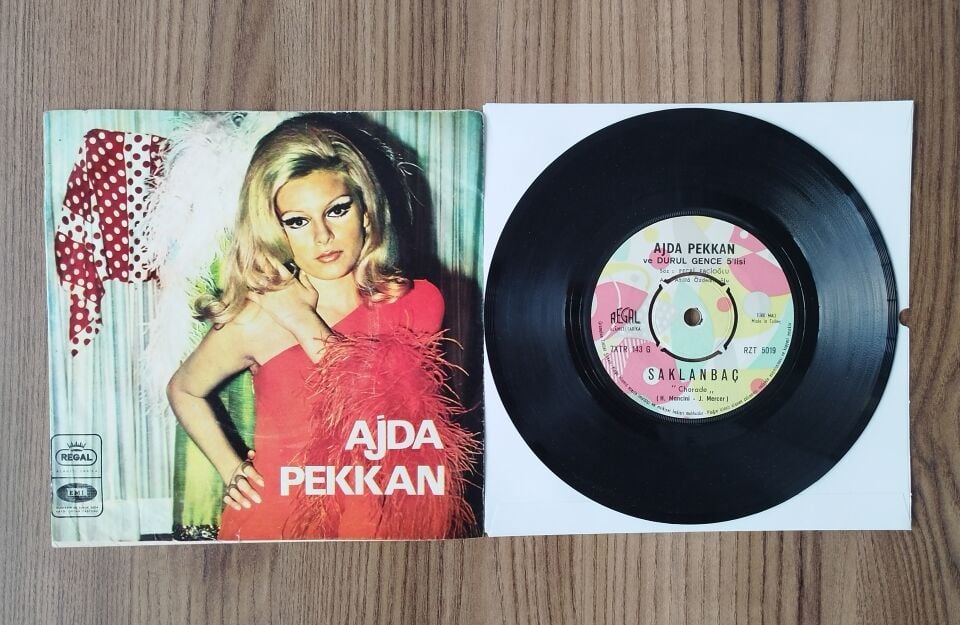 Ajda Pekkan Plak