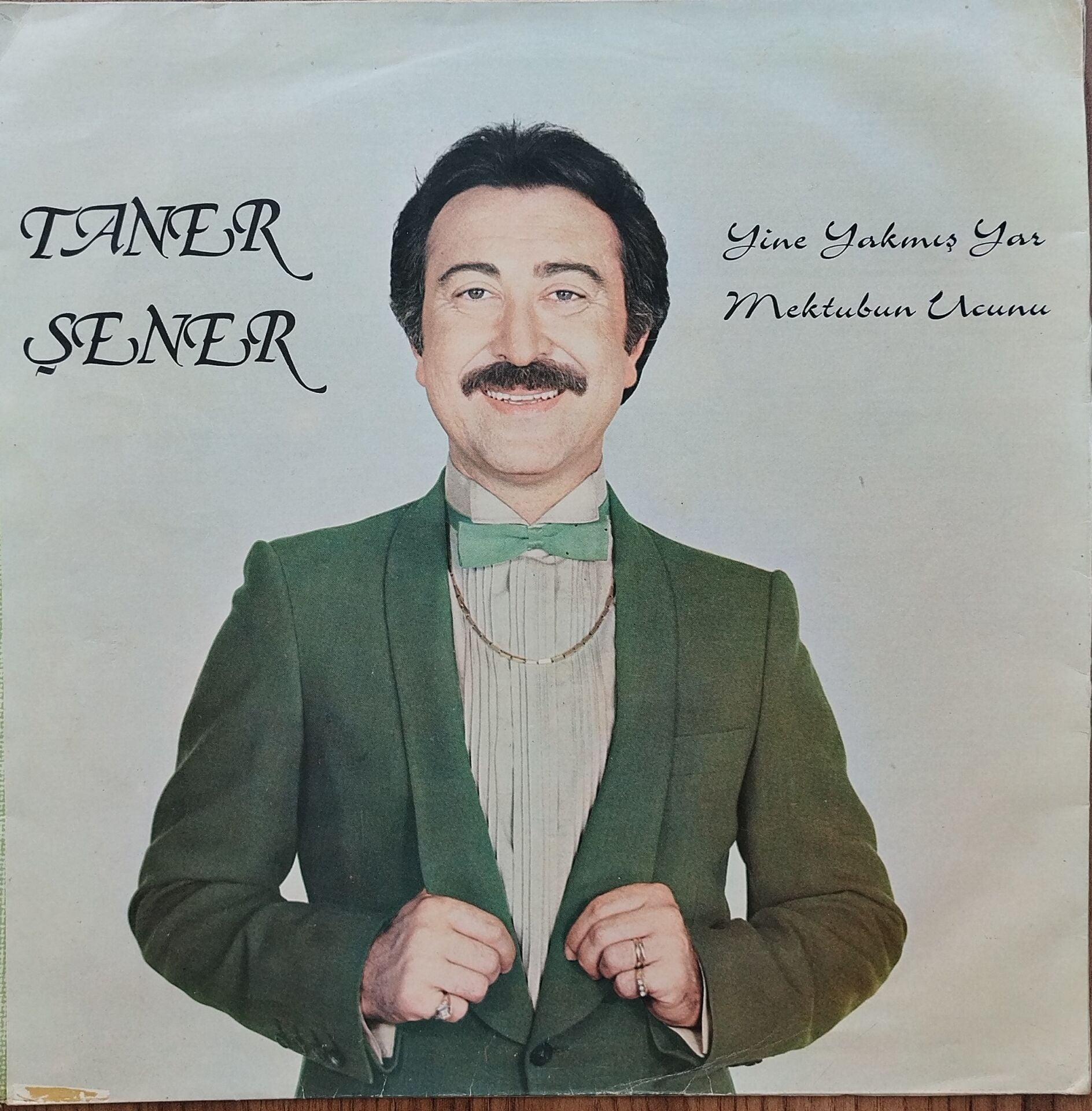 TANER ŞENER-YİNE YAKMIŞ YAZ MEKTUBUNUN UCUNU LP Plak
